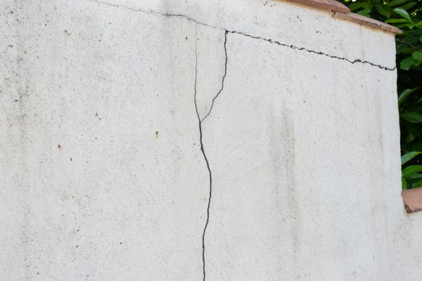 Foundation Crack Patching in Oviedo